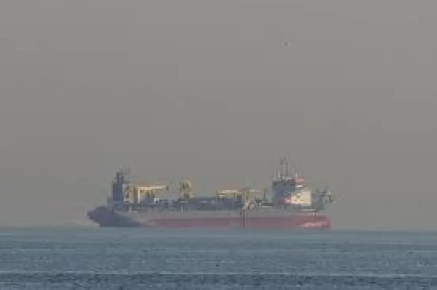 Stock Futures Slip as Oil Prices Climb After Iran Attack