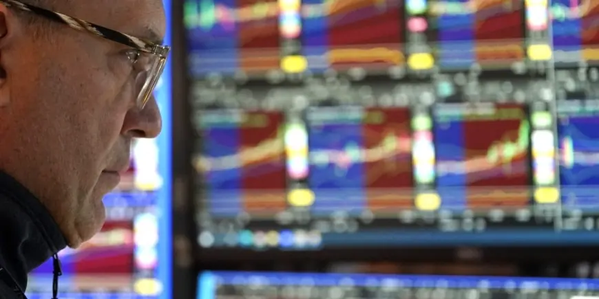 Dow Futures Drop as Oil Surges After U.S.-Israeli Bombardment of Iran