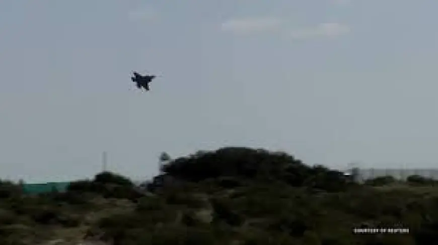 Raf Fairford to be offered for US strikes as Starmer insists use will be ‘specific and limited’