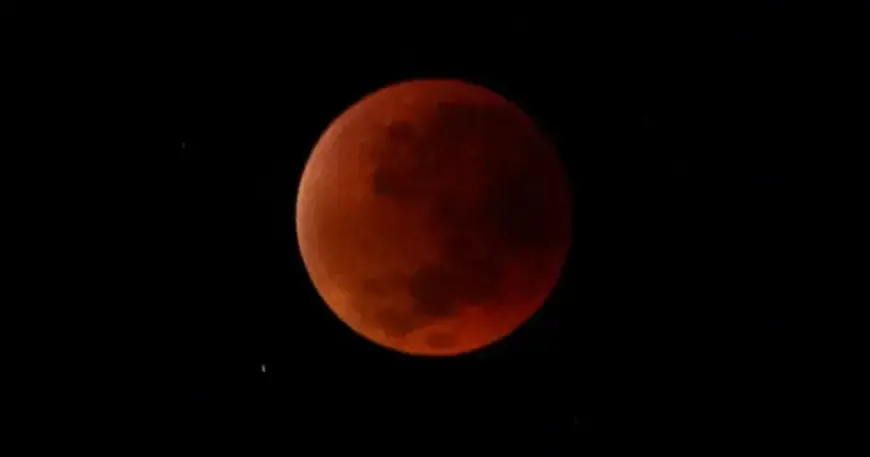 Rare Blood Moon: Total Lunar Eclipse to Grace Boston Tuesday Morning