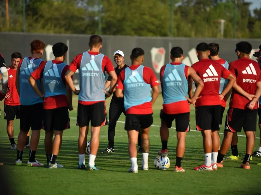 Independiente Rivadavia - River Plate: Escudero dirige, Acuña vuelve y todo el plantel viaja a Mendoza