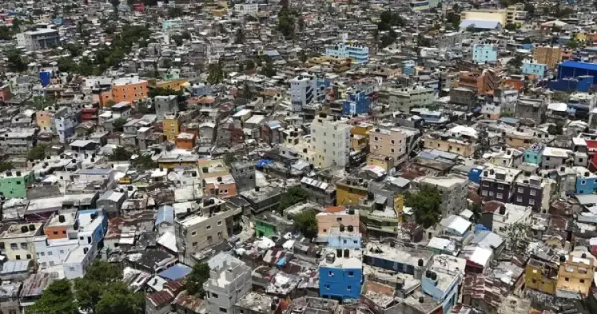 Canadian Tourists in Dominican Republic Bus Crash, Embassy Reports
