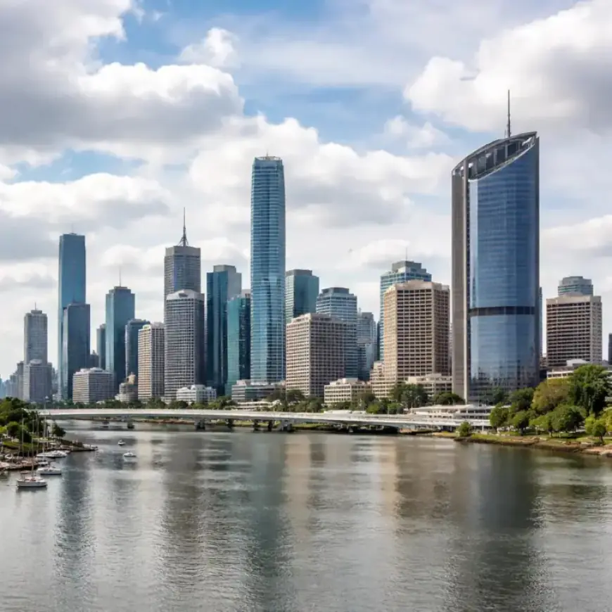 Queensland Marine Wind Warning: Brisbane Hits 31°C After Morning Showers