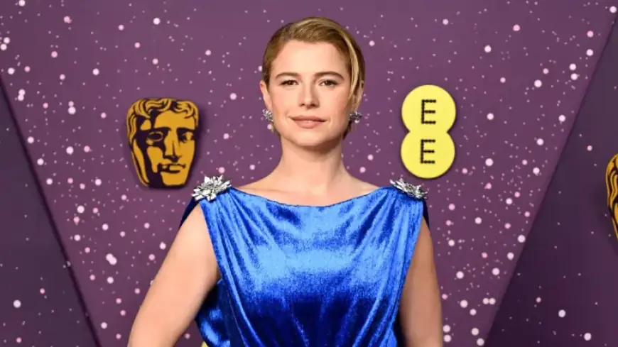 Jessie Buckley Reveals Her BAFTAs Must-Haves: Snacks, Spanx, and Gossip