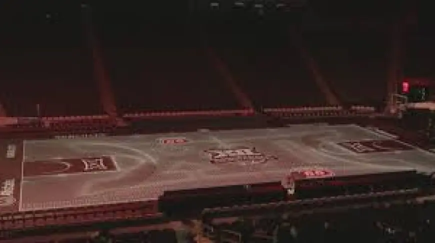 Sport: Big 12 debuts LED GlassFloor court at T-Mobile Center