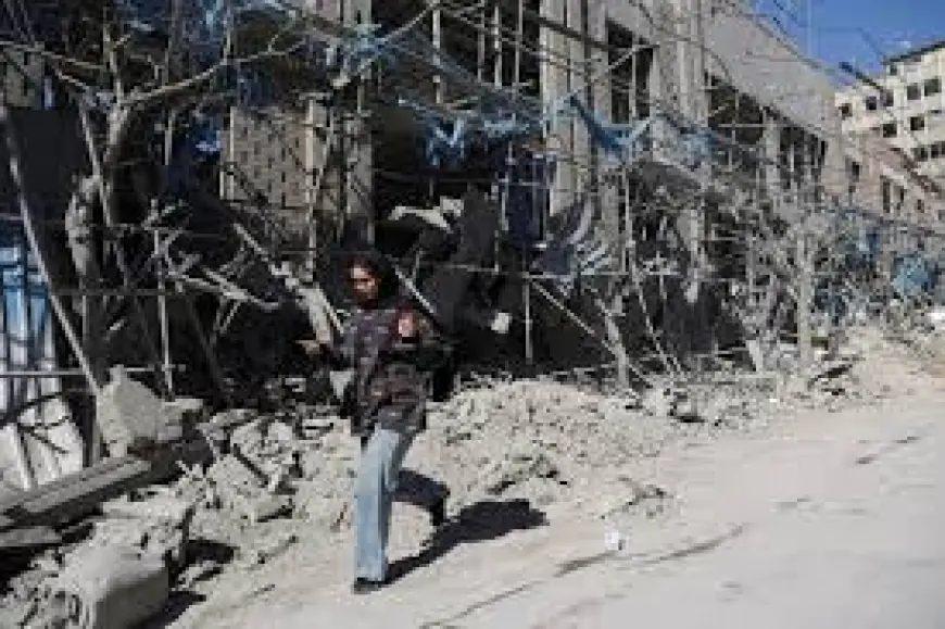 Sri Lanka rescues 30 from Iranian frigate Iris Dena as ship sinks near territorial waters