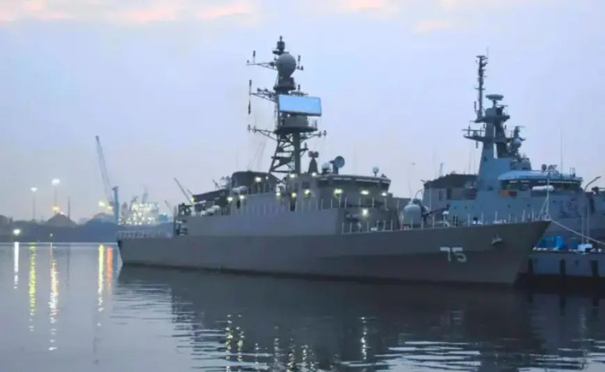 US Submarine Reportedly Strikes Iranian Ship Near Sri Lanka, 80 Dead