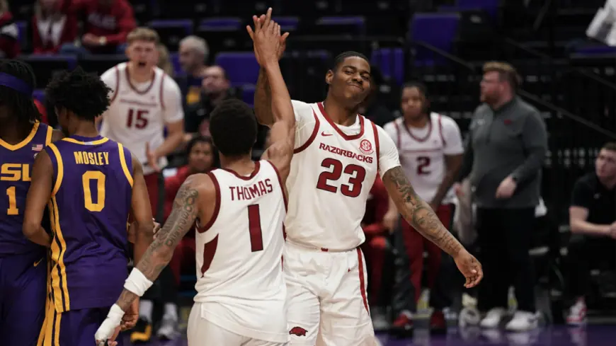 Texas Vs Arkansas preview: Razorbacks host Longhorns in Fayetteville