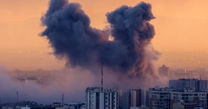 Kurds and Iran War: CIA Arms Kurdish Forces as Ground Invasion of Iran Begins