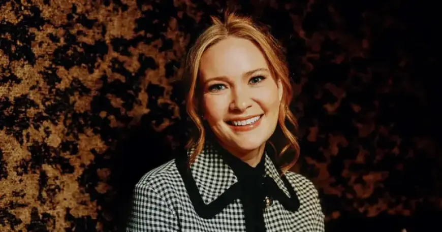 Sarah J. Maas Unveils Release Dates for Upcoming Two ‘ACOTAR’ Books