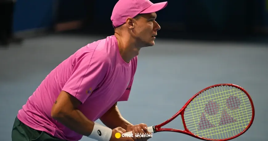 Majchrzak Beats Perricard at Indian Wells as Hubert Hurkacz Match Begins