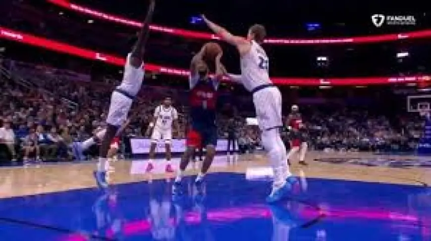 Justin Champagnie gets the hoop and the harm