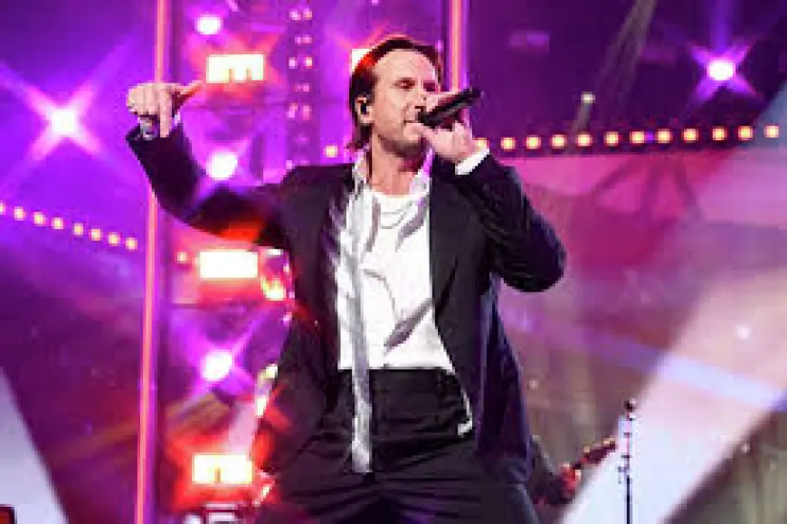 Russell Dickerson Makes Star Stage Debut at RODEOHOUSTON, Slotted for 9 p.m.