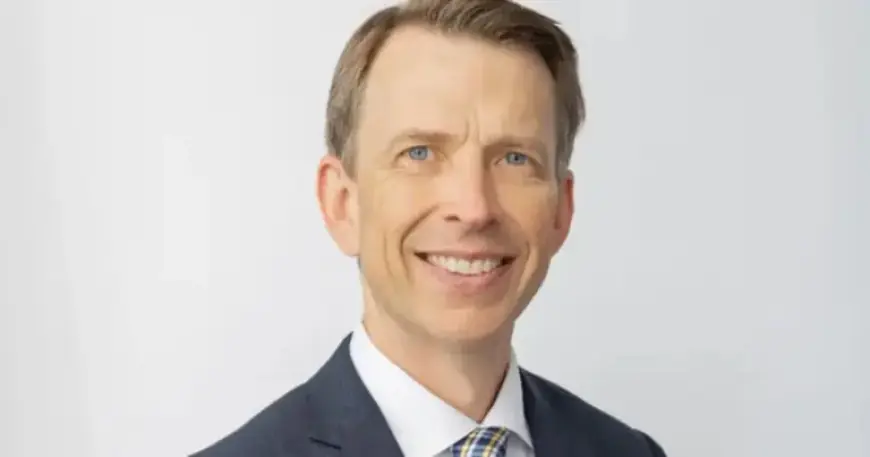 Pension Plan CEO Resigns, Agrees to Repay $1.6M Vacation Funds