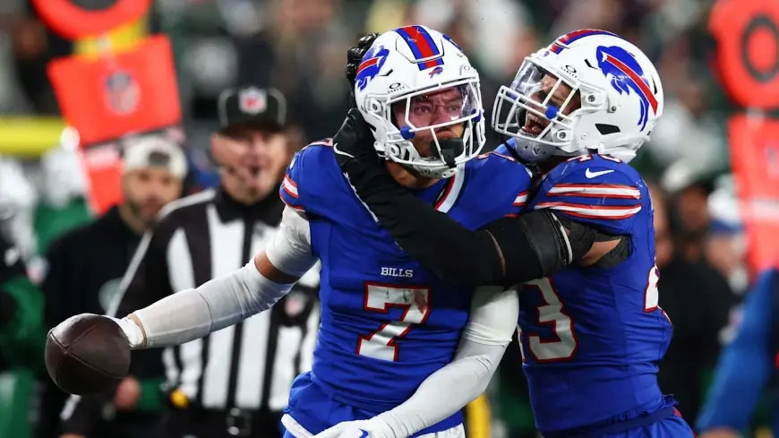 Aaron Rodgers Claims Bills' Defense Has 'One of The Best' — What That Means for Taron Johnson