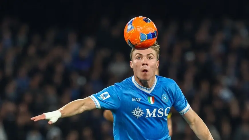 Napoli Vs Torino: Conte Picks Hojlund and Alisson Santos, D'Aversa Confirms Zapata in Official Lineups