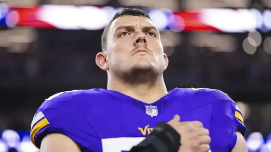 Vikings Center Ryan Kelly Retires from NFL