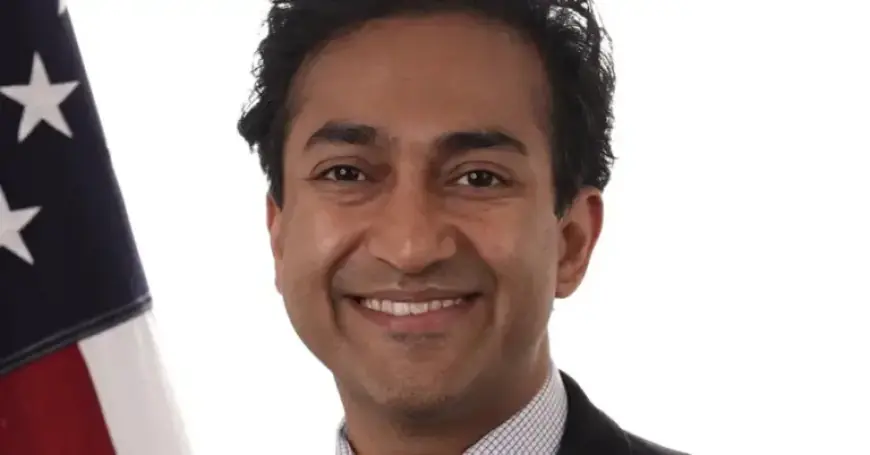 F.D.A. Vaccine Official Resigns Amid Controversy