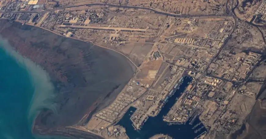 Iran’s Guards Dare Trump: Escort Oil Tankers Through Strait of Hormuz