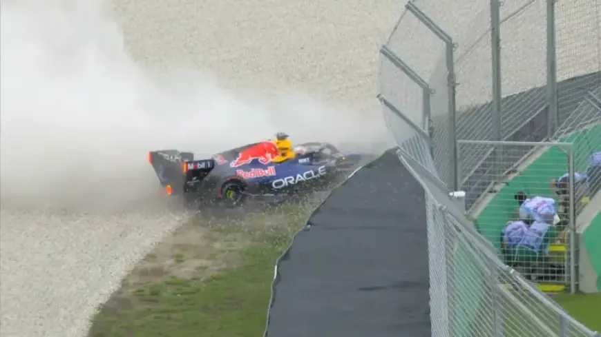 Verstappen Crashes Out of Australian Grand Prix Q1