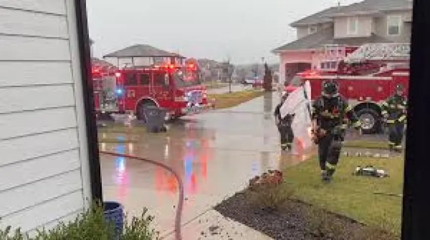 Kctv5: Lightning strike leaves four displaced after Olathe house fire