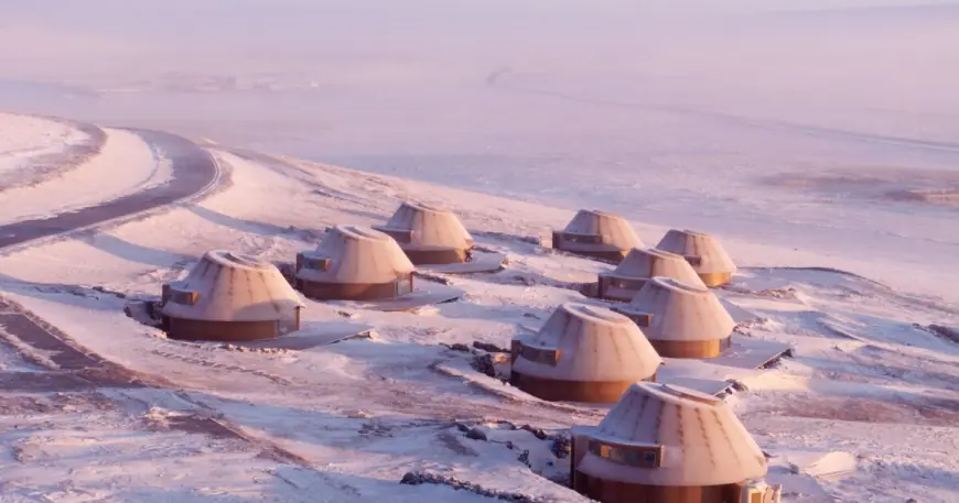 Mongolia Marks 20th Eagle Festival as Prefabricated Volcano Hotel Debuts in Inner Mongolia Steppe