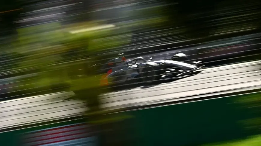 Oscar Piastri crashes on the way to the grid at 2026 Australian Grand Prix