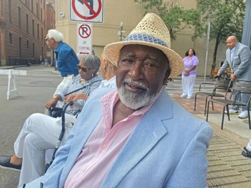 Renowned Pittsburgh Sculptor Thaddeus Mosley Passes at 99