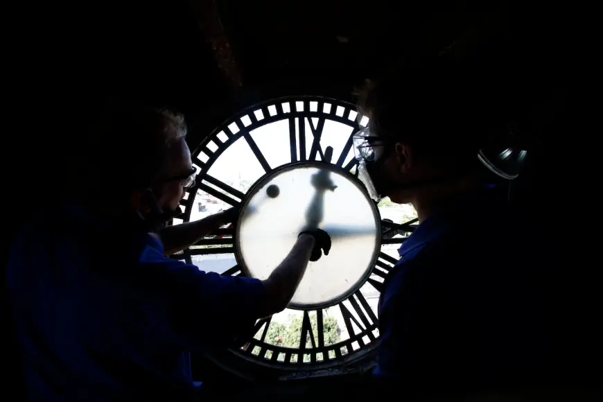 Daylight Saving Time 2026: Clocks Spring Forward Today — What Time Did the Time Change?