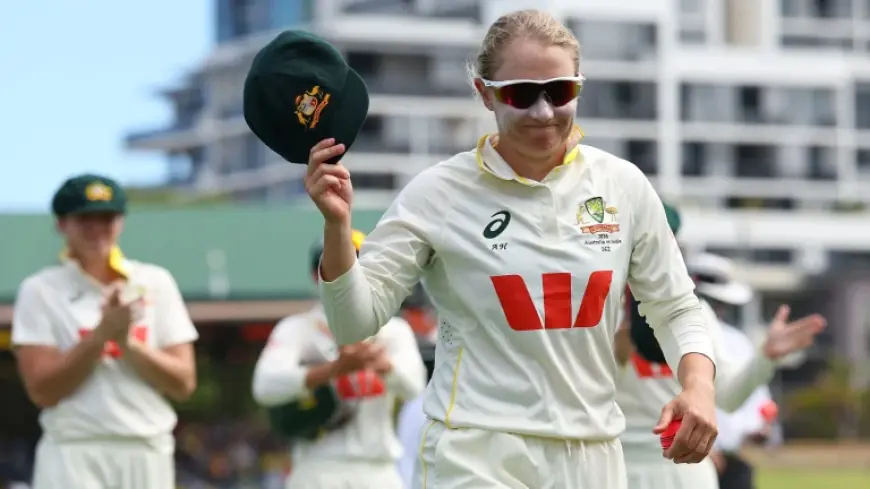 Alyssa Healy’s decision hands youngsters the spotlight and closes era