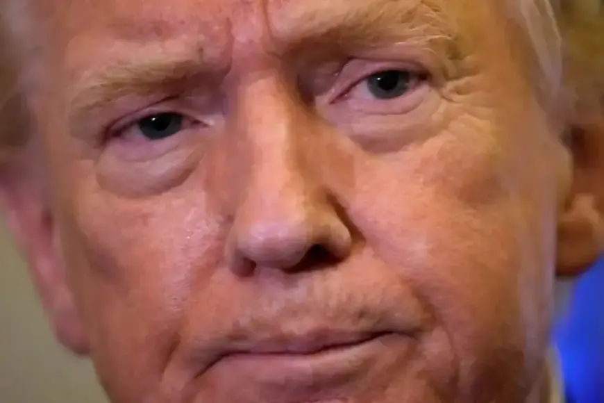 Country Star Claims Trump Wears Diapers; Fans React Angrily