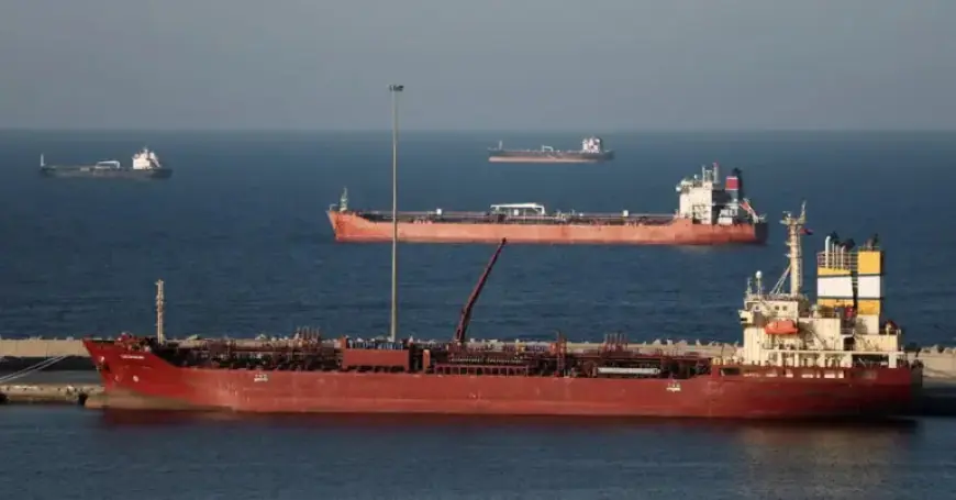 Energy Secretary Predicts Imminent Movement of Tankers