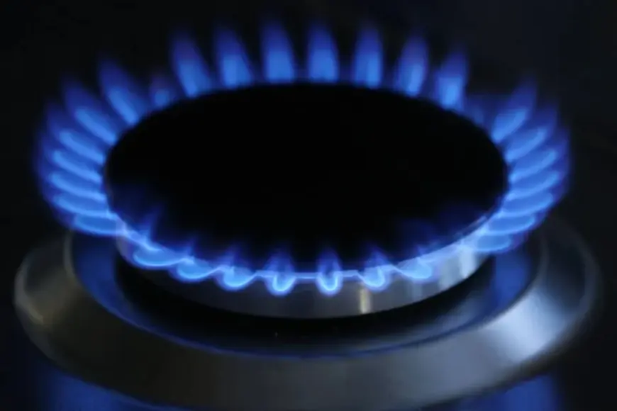Britain Gas Supply Falls to Two Days, Raising Short-Term Security Concerns