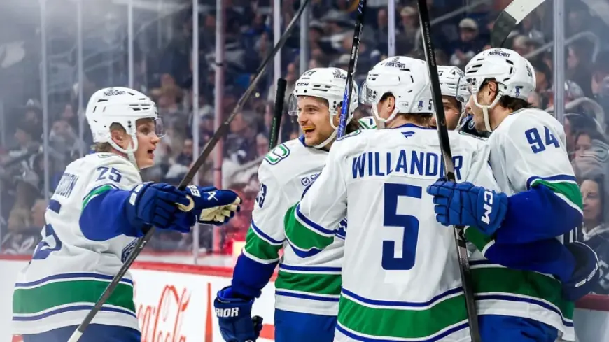 Erik Karlsson Sets Up Two Power-Play Goals in 5-0 Win