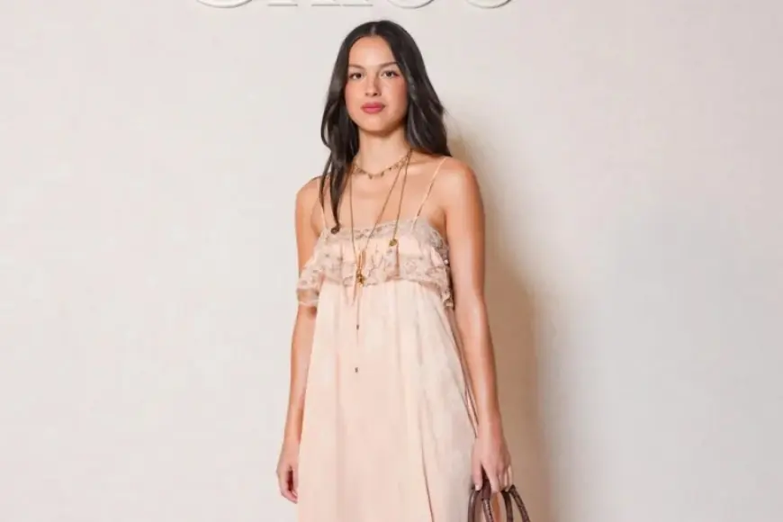 Olivia Rodrigo releases “The Book of Love” cover as Help(2) arrives