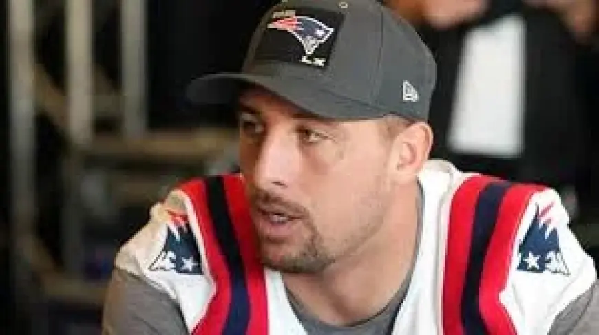 Austin Hooper may leave New England as Patriots weigh younger tight end options