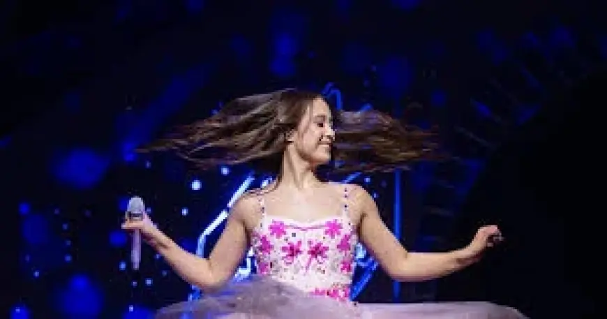 Laufey in arenas signals jazz-pop crossover and fan-driven spectacle for Gen Z