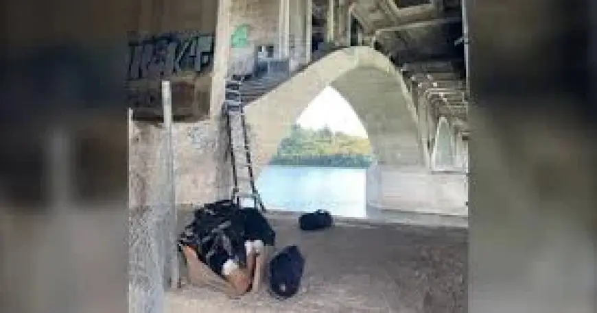 Saskatoon Weather: University Bridge fire damages sewer lines as cleanup continues