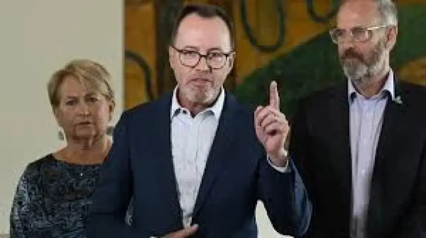 David Littleproud and Australia’s Choice as a Request to Help Gulf States Arrives