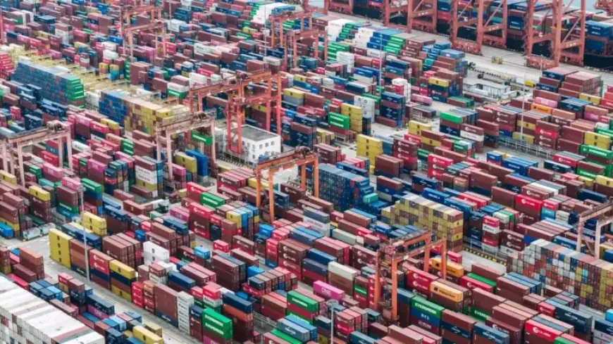 Chinese Exports Surge 22% Prior to Middle East Conflict