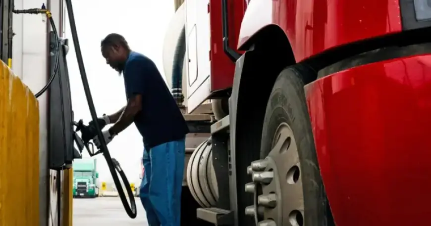 Oil Prices Drop Amid Hesgeth’s Pledge of Larger Iran Strikes