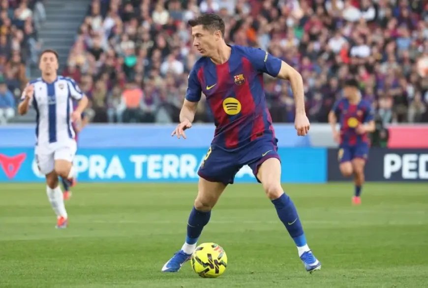 Robert Lewandowski Starts in Barcelona Lineup — A Veteran’s Night at St James’ Park