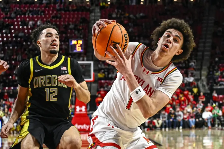 Maryland Dominates Oregon 33-12 at Halftime in Big Ten Tournament First Round at United Center in Chicago
