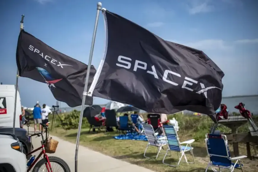 SpaceX and Gold Propel Ontario Teachers’ Gains Despite Private Equity Losses