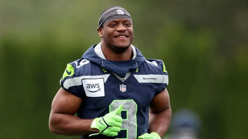 Super Bowl MVP Kenneth Walker III Signs Record $45 Million Contract With Kansas City Chiefs After Seattle Seahawks Let Him Walk