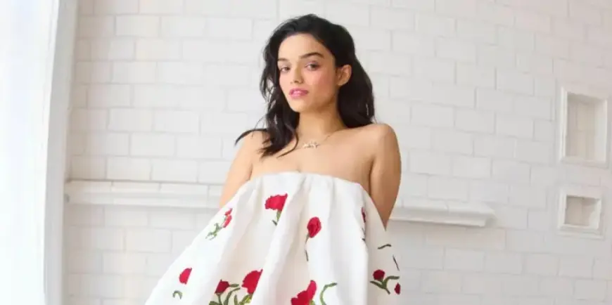 Rachel Zegler Embraces Authenticity in Hollywood