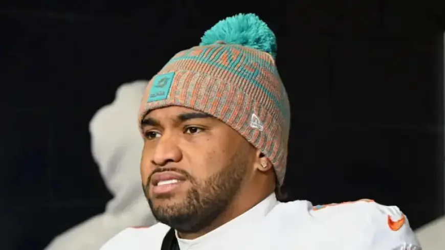 Tyreek Hill Predictably Reacts to Tua Tagovailoa Joining New Team