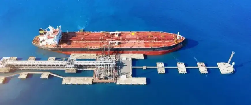 Crude Oil Surges 4% Amid Supply Disruption Concerns