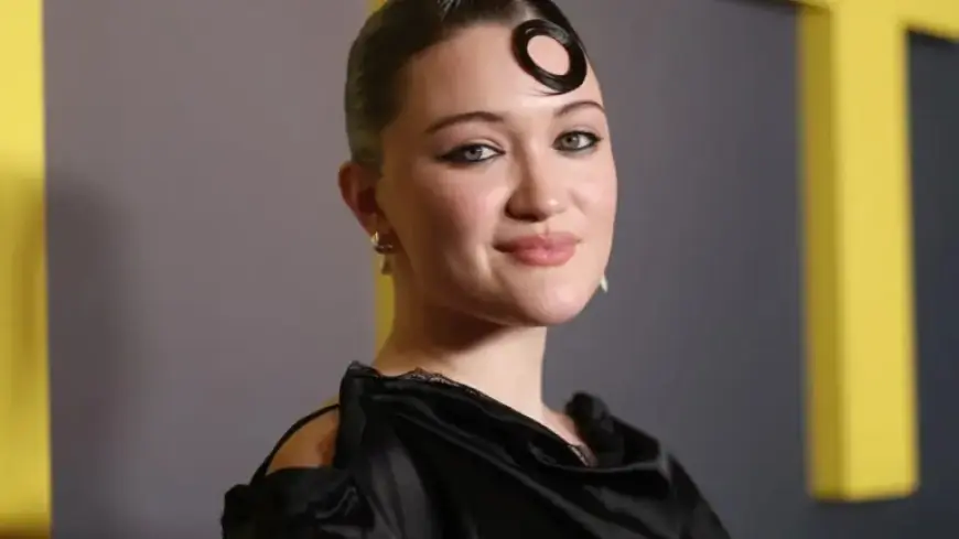 Isa Briones Joins Broadway with ‘Just In Time’