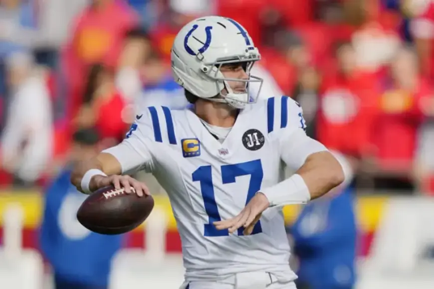Colts Sign QB Daniel Jones to New Deal